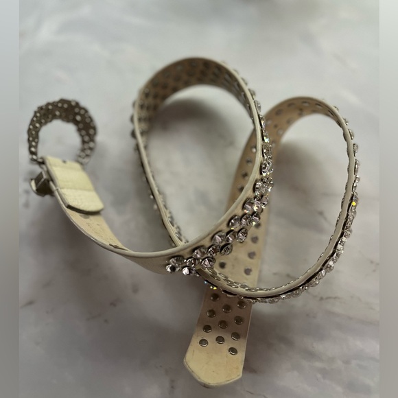 Cream Rhinestone Belt - Picture 3 of 9